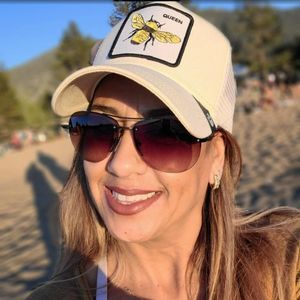 Meet your Posher, Sara k